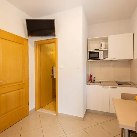 Gianni Apartment