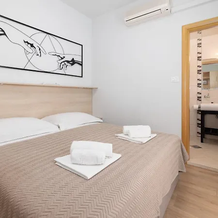 Gianni Apartment Makarska